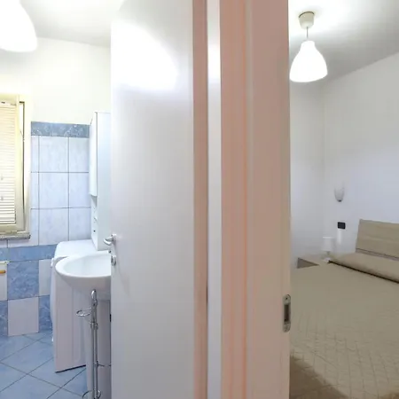 1 Bedroom Amazing In Cirella
